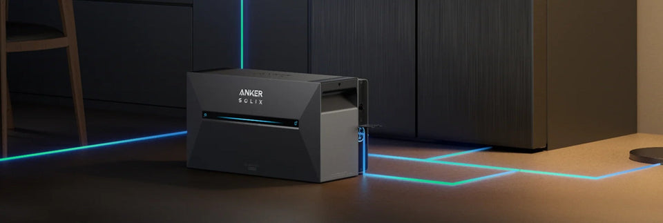 Anker SOLIX Solarbank 3 Pro in einer Küche mit dargestellten Energieflüssen.