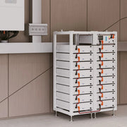 DEYE - BOS-G Pack 5.1 Pro Hochvolt-Lithium-Eisenphosphat-Speicher in moderner Umgebung