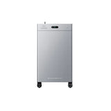 Zendure SolarFlow 3000 Mix AC+ Heimspeichersystem in silberner Ausführung mit Rollen.