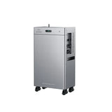 Zendure SolarFlow 4000 Mix AC+ Heimspeichersystem in silbernem Design mit Rollen für einfachen Transport.