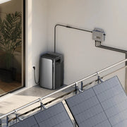 EcoFlow STREAM AC Pro Stromspeicher an einem Balkonkraftwerk