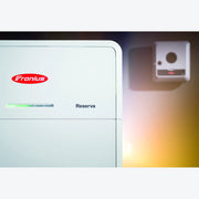 Fronius Symo GEN24 8.0 Plus SC – 8 kW Hybrid-Wechselrichter, 3-phasig – Hersteller-Installationsbeispiel mit separat erhältlichem Reserva-Speicher