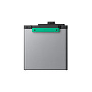 Schmale Anschlussseite der Zendure AB3000L mit grünem Seitenelement